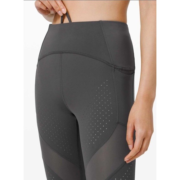 Women's Lululemon Uncovered Strength High-Rise Crop 23" Graphite Grey SZ 6 - Picture 4 of 16